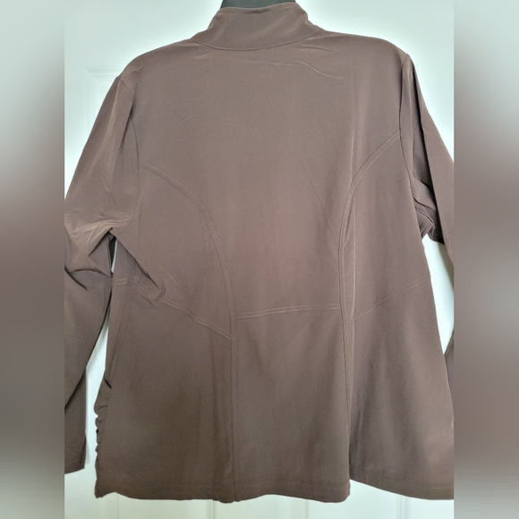 Chico's Zenergy Lightweight Neema Ruched Detail Jacket - Picture 6 of 8